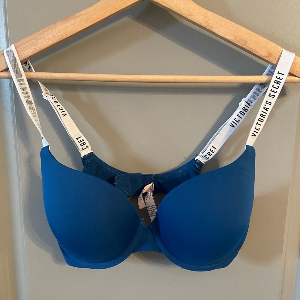Victoria’s Secret Bra - 34D